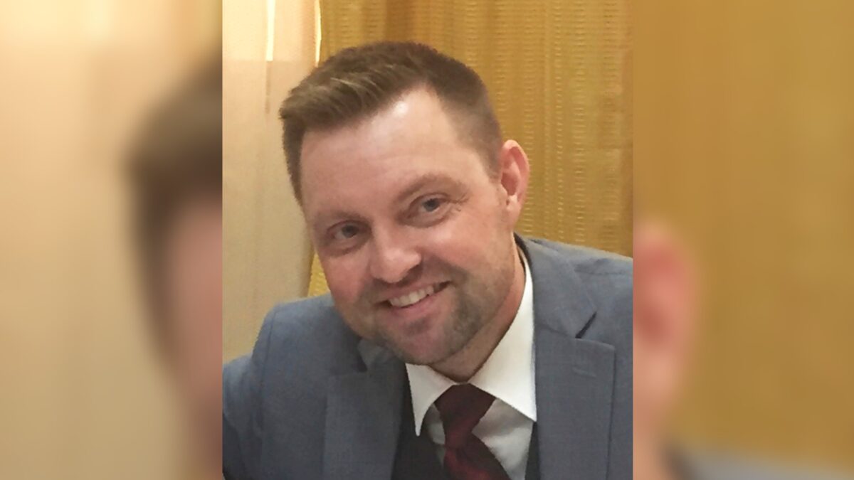 A Missouri Doctor's Death Is Steeped in Mystery and Speculation. Authorities Aren't Talking