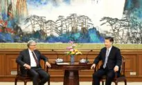 Chinese Leader Xi Jinping Meets With Bill Gates Ahead of Blinken Visit