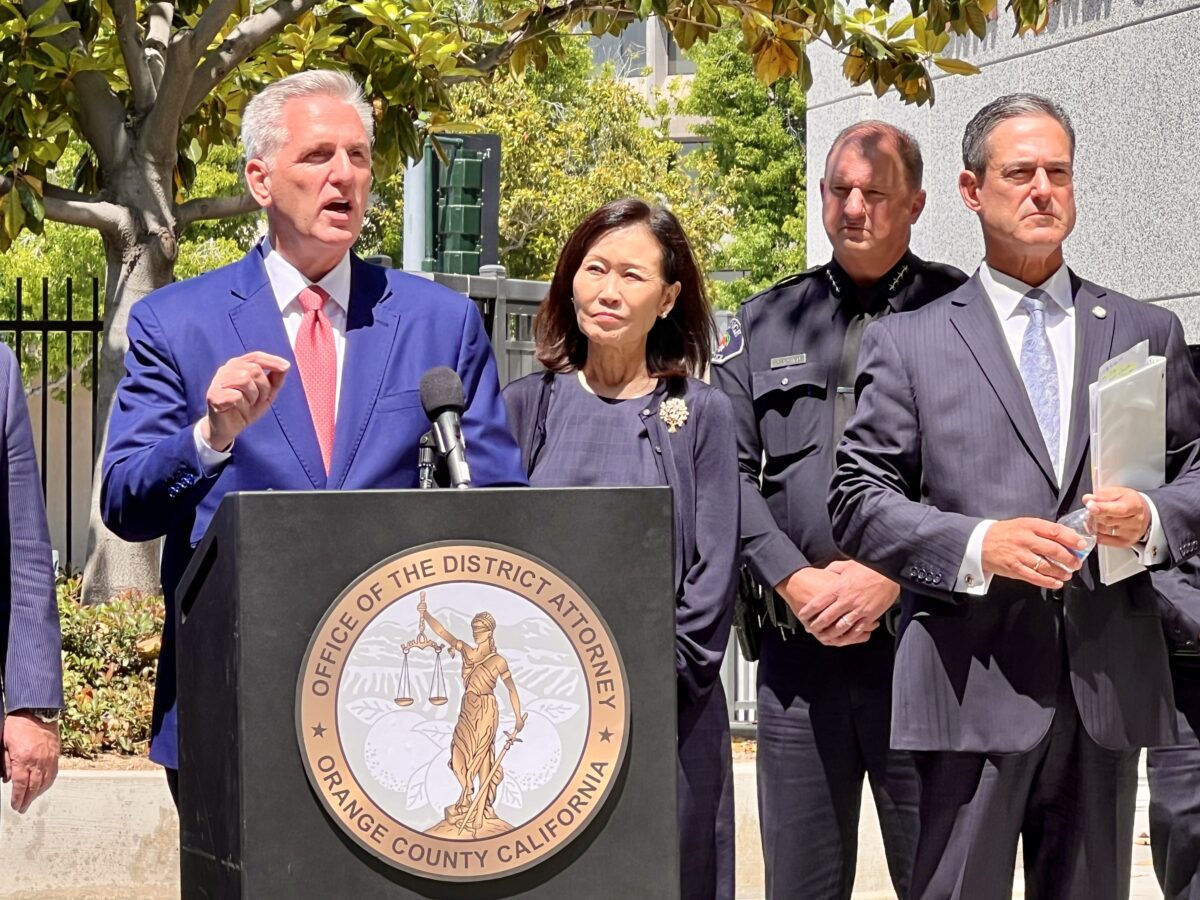 NextImg:McCarthy Threatens to Block Funding of Visa Waivers for Chile Over Linked Burglaries