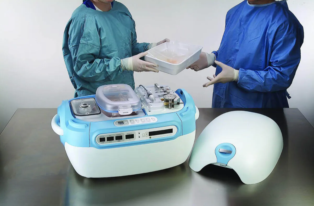 The LifePort Kidney Transporter, an automated device to assess and transport kidneys for transplantation, is shown in this undated handout photo. (LifePort/Getty Images)