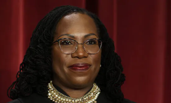 3 Liberal Supreme Court Justices Dissent in Cruel and Unusual Punishment Case