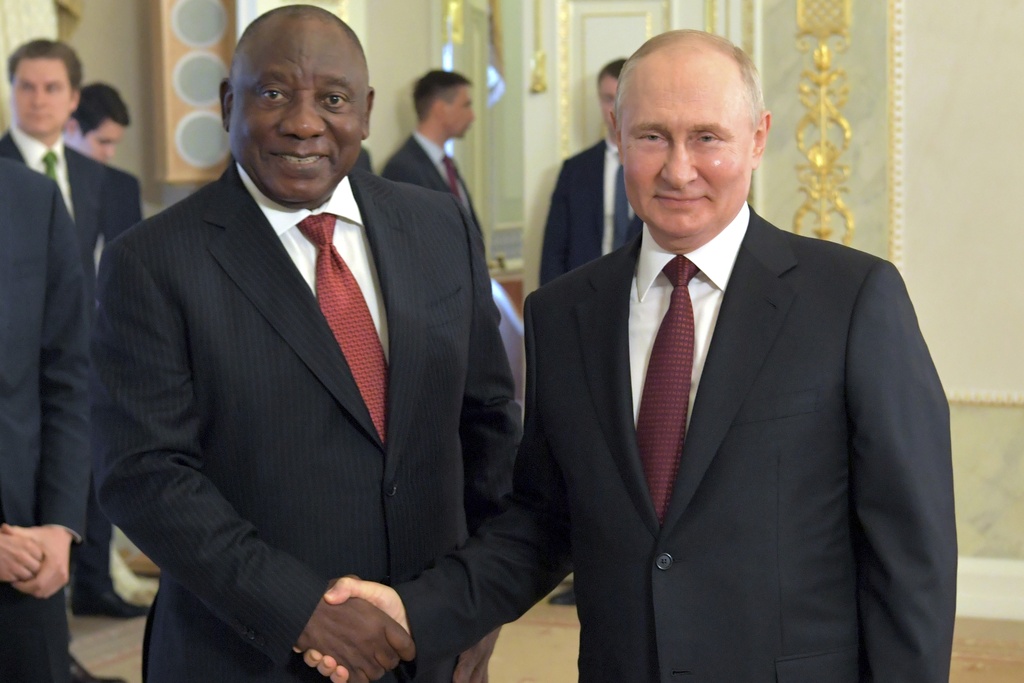 Putin Meets With African Leaders in Russia to Discuss Ukraine Peace Plan, but No Visible Progress