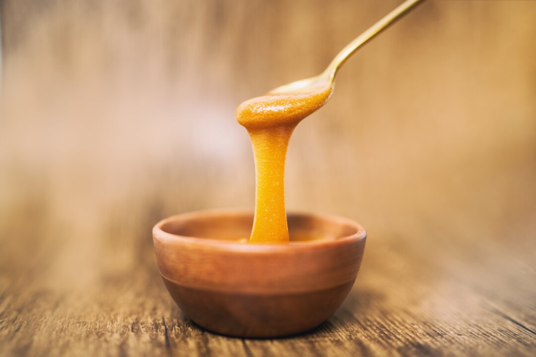 What exactly is Manuka honey and why is it becoming increasingly popular? (Maridav/Shutterstock)