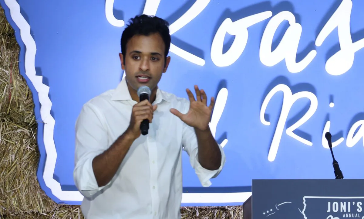 Republican presidential candidate, and businessman, Vivek Ramaswamy speaks to guests during the Joni Ernst's Roast and Ride event in Des Moines, Iowa, on June 3, 2023. (Scott Olson/Getty Images)