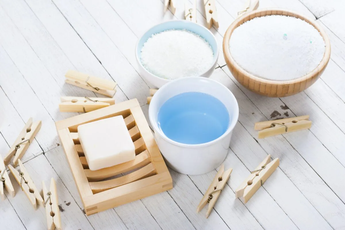 Humidity and heat may be factors in clumpy homemade detergent. (images72/Shutterstock)