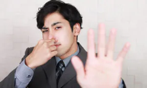 Main Causes of Body Odor and Effective Elimination Methods