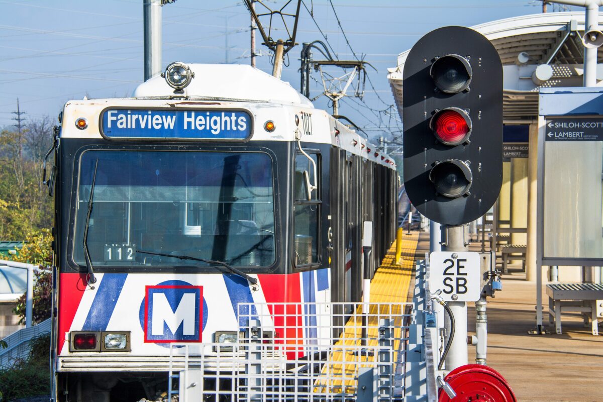 St. Louis Security Guard Punches Man Lying on Light Rail Platform