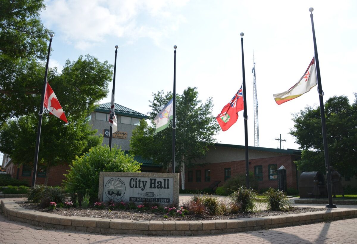 Manitoba City Discusses Options, Possible Memorial to Honour 15 Killed in Bus Crash