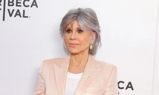 Hollywood Star Jane Fonda to Press Climate Change Content During Conference
