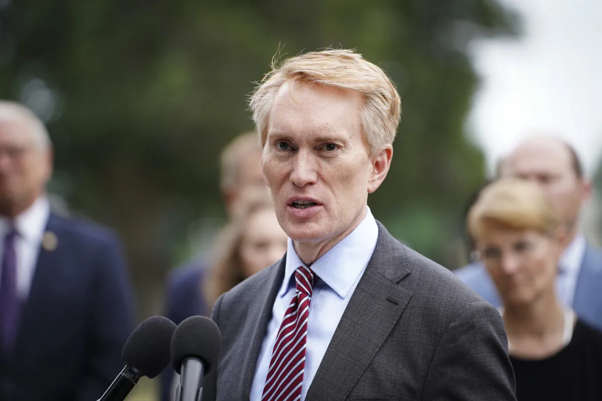 Sen. James Lankford (R-Okla.) speaks during a rally in Washington on June 20, 2023. (Madalina Vasiliu/The Epoch Times)