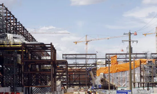 ‘Sustainable Jobs’ Transition Sparks Fear of Oil and Gas Industry Phase-Out