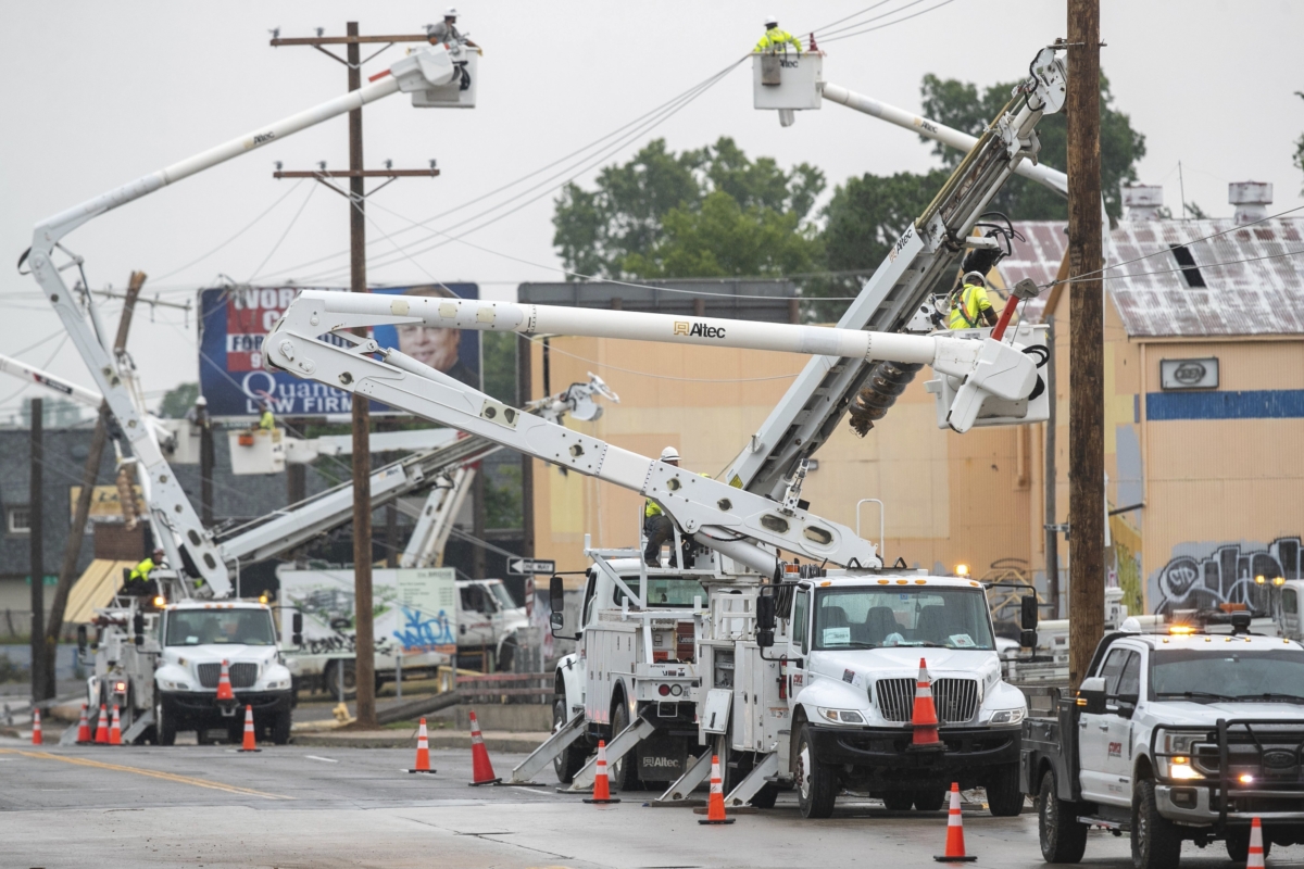 NextImg:Thousands of Residents in Oklahoma and Louisiana Remain Without Power Following Weekend Storms