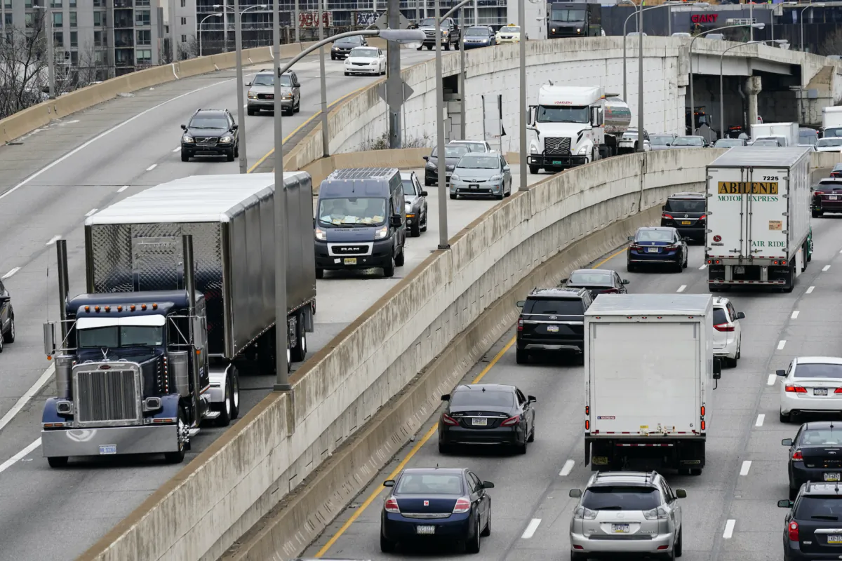 Motor vehicle traffic moves along the Interstate 76 highway in Philadelphia, March 31, 2021. (Matt Rourke/AP Photo/File Photo)