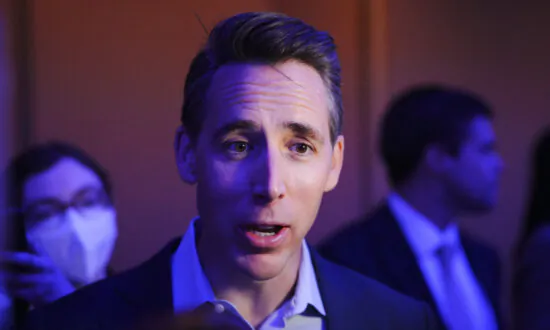 GOP Senators Clash Over TikTok Ban, Citing Pro-Hamas Content on Senate Floor
