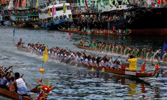 Hong Kong’s International Dragon Boat Races Return After 4-year Hiatus