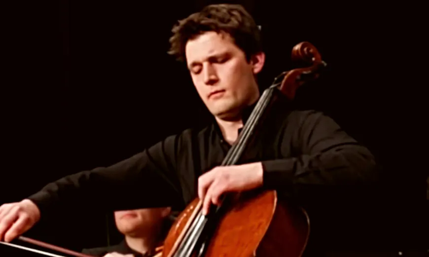 Robert Schumann: Concerto for Violoncello | Maximilian Hornung, CHAARTS