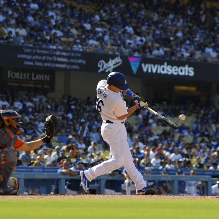 Dodgers rally to beat Astros 8-7 after Houston reliever Stanek