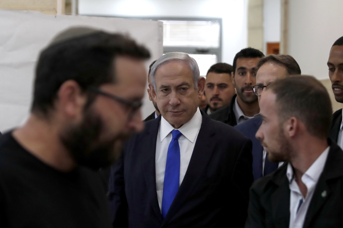 NextImg:Hollywood Producer Arnon Milchan Testifies at Netanyahu Corruption Trial Over 'Supply Line' of Gifts