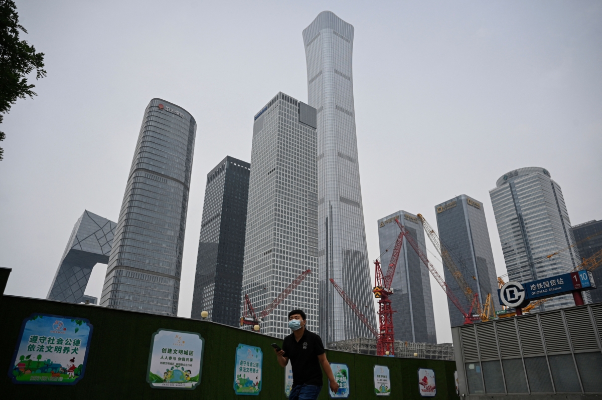NextImg:3 Factors Continue to Drive Foreign Investment out of China: Experts