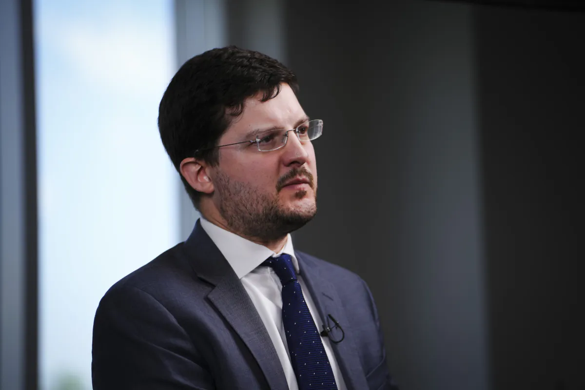 Jonathan Ward, author of "The Decisive Decade: American Grand Strategy for Triumph Over China,” speaks during an interview for “American Thought Leaders” in Washington, on June 26, 2023. (Madalina Vasiliu/The Epoch Times)