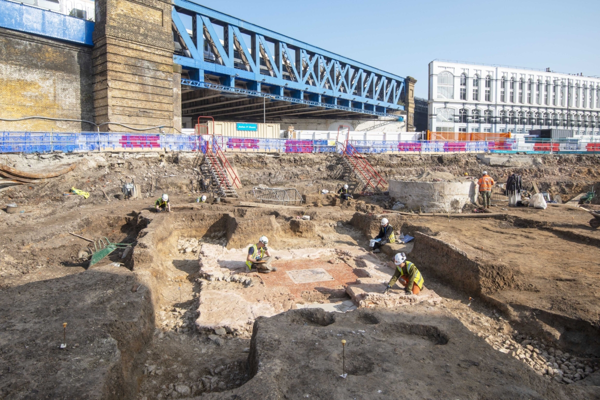 ‘The Most Intact’ Roman Mausoleum and Mosaic Uncovered in Rubble of New ...