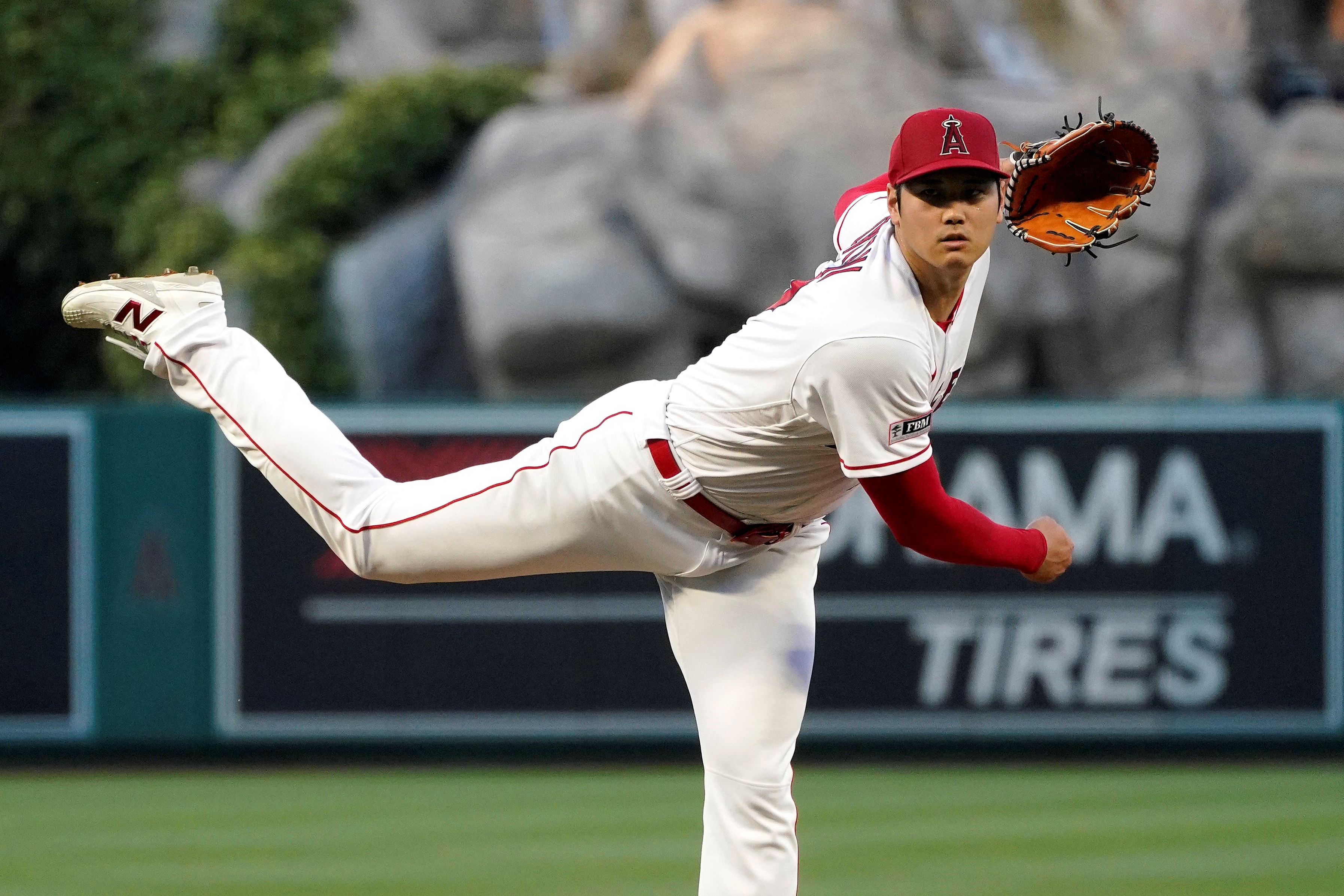 Shohei Ohtani hits Angels-record 14th homer in June in 9-7 loss to the  White Sox - Newsday