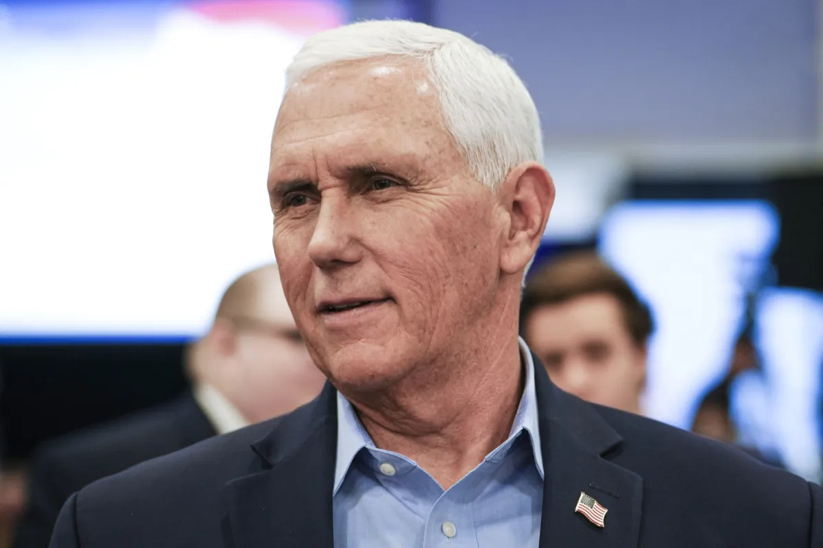 Former Vice President Mike Pence meets with guests at the Iowa Faith & Freedom Coalition in Clive, Iowa, on April 22, 2023.(Madalina Vasiliu/The Epoch Times)