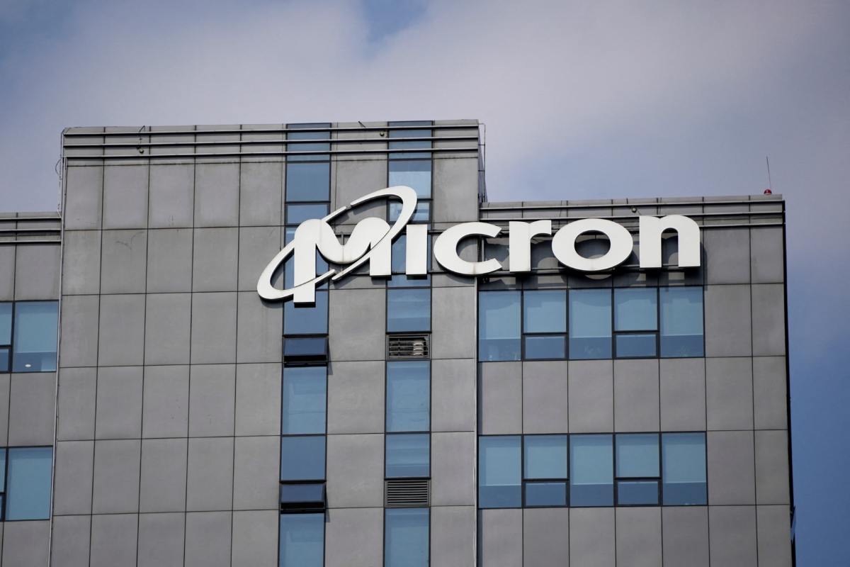 NextImg:Chipmaker Micron Beats on Demand From Booming AI, Easing Glut