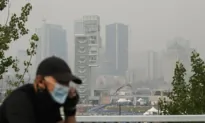 Wildfires Leading to Smog Warnings, Poor Air Quality in Ontario, Quebec