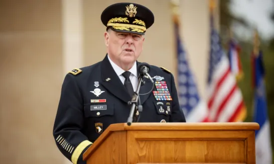 In Farewell, Milley Calls for Loyalty to Constitution, Not ‘Fealty to Any Person’