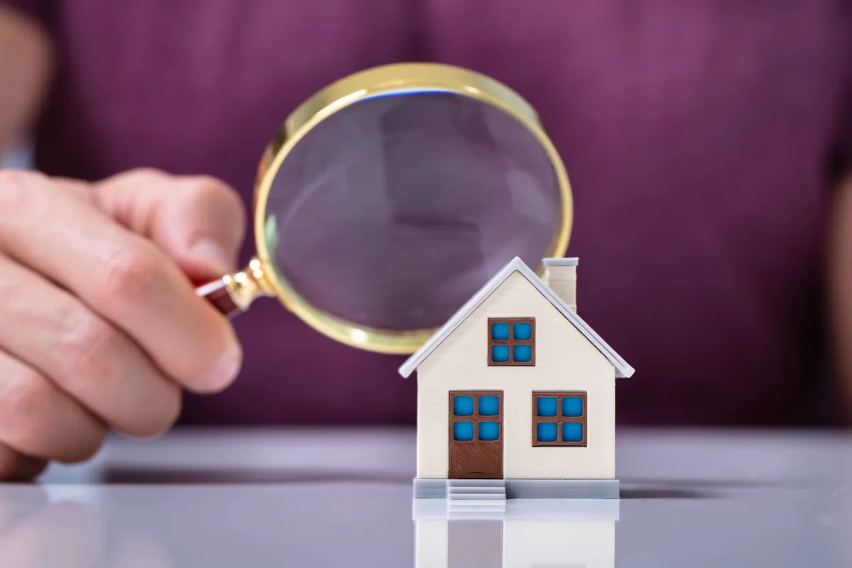 Learning how to assess the value range of homes can be a very helpful ability for a home seller. (Andrey_Popov/Shutterstock)