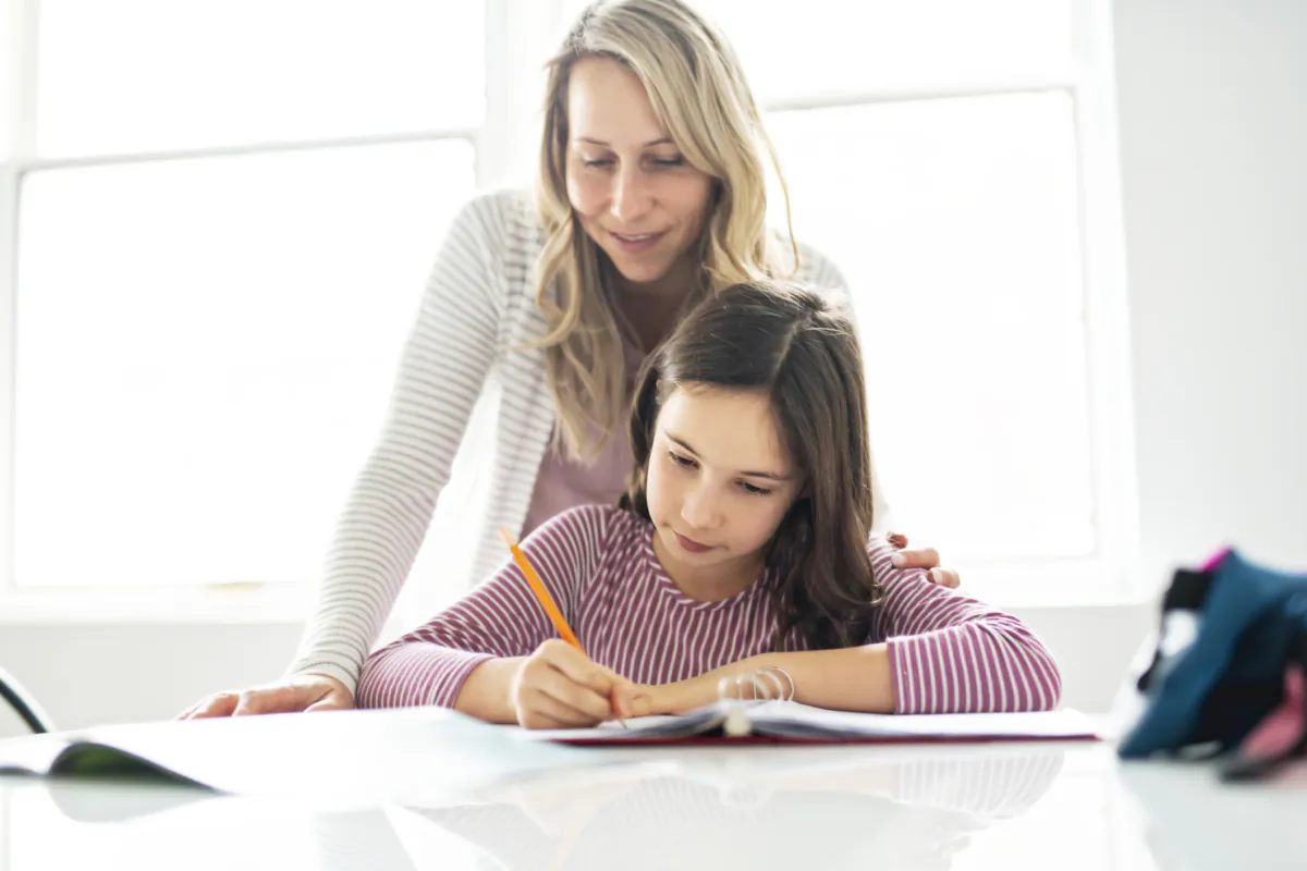 Many mothers dream of being able to stay at home with their children, and with some serious financial planning, this can become a reality. (LSOphoto/Getty Images)
