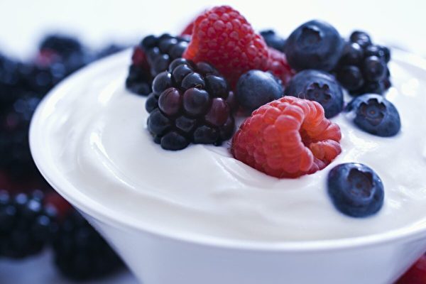 Fermented foods contain natural probiotics that can improve the digestive system and boost immunity. (LOVE_LIFE/E+ via Getty Images)