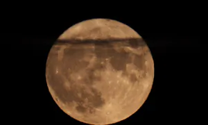 Supermoon Lights Up the Sky of Caracas