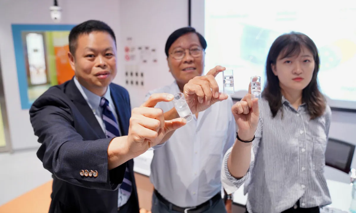 The Education University of Hong Kong (EdUHK), the City University of Hong Kong, and The University of Hong Kong have conducted a cross-institutional study that has developed a device called the "artificial mussel" to monitor the levels of radioactive substances in seawater. (Adrian Yu/The Epoch Times)