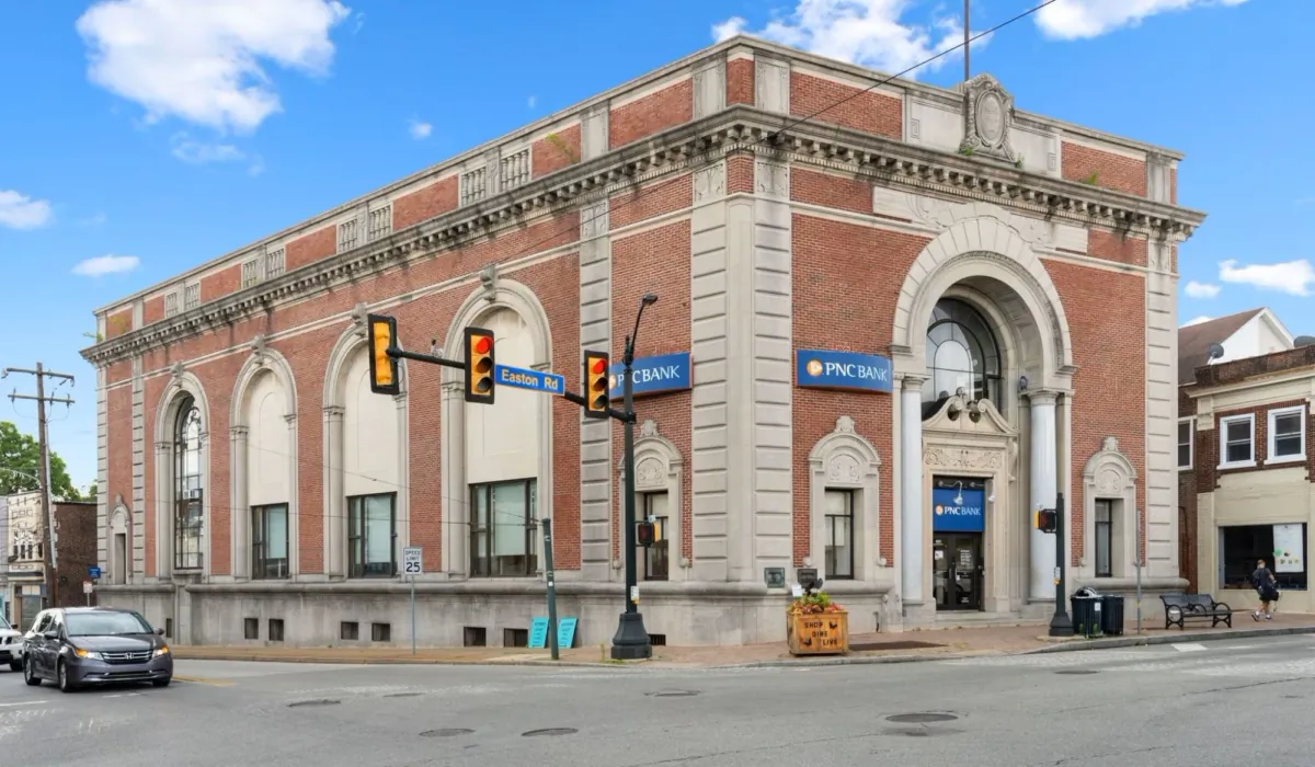 Vacant bank building for sale in Glenside, Pa., in July 2023. (Courtesy of Tammy Harrison)