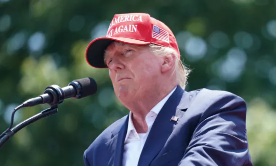 Florida GOP Requiring 2024 Candidates Sign Loyalty Pledge to Qualify in State’s Key Presidential Primary Contest