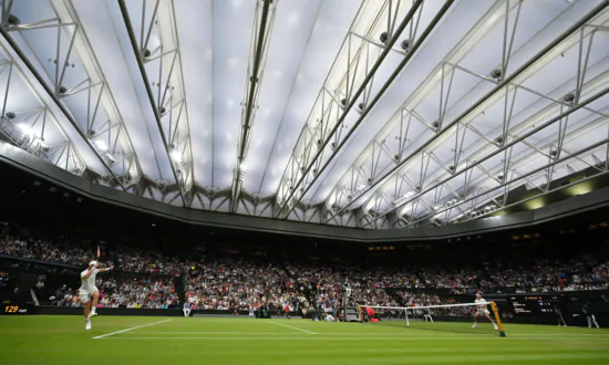 Wimbledon Is Finally Dry as Organizers Try to Catch up Following 3 Days of Rain