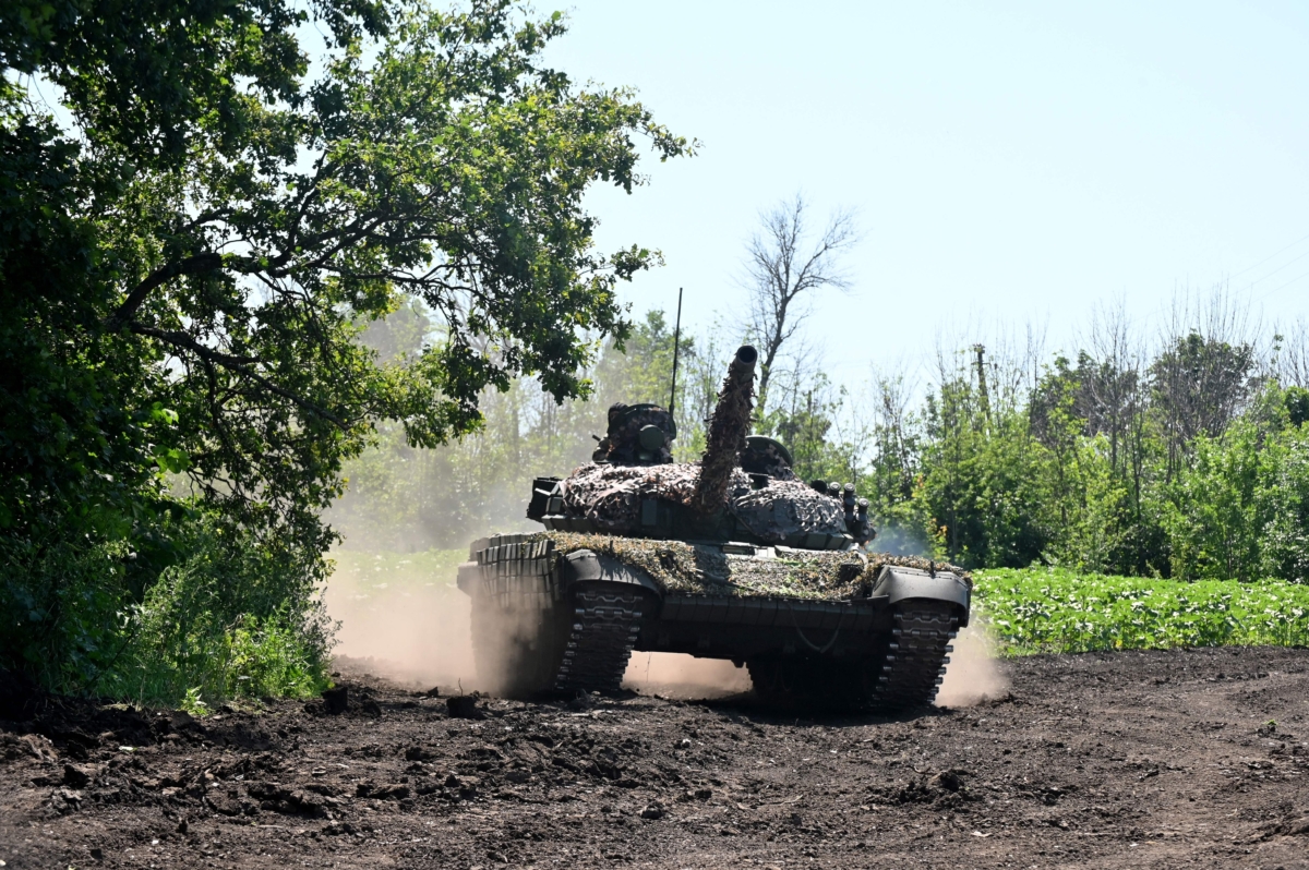 'Real War is Brutal': US Leaders Address Stalled Ukrainian Counteroffensive, Pledge More Weapons