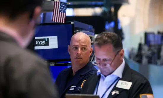 US Treasury Yields Surge to 16-Year High After Hot September Jobs Report