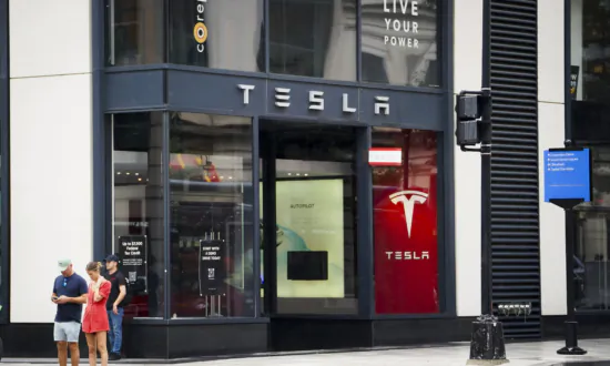 Justice Department Probing Tesla Over Potentially Misleading Driving Range Claims