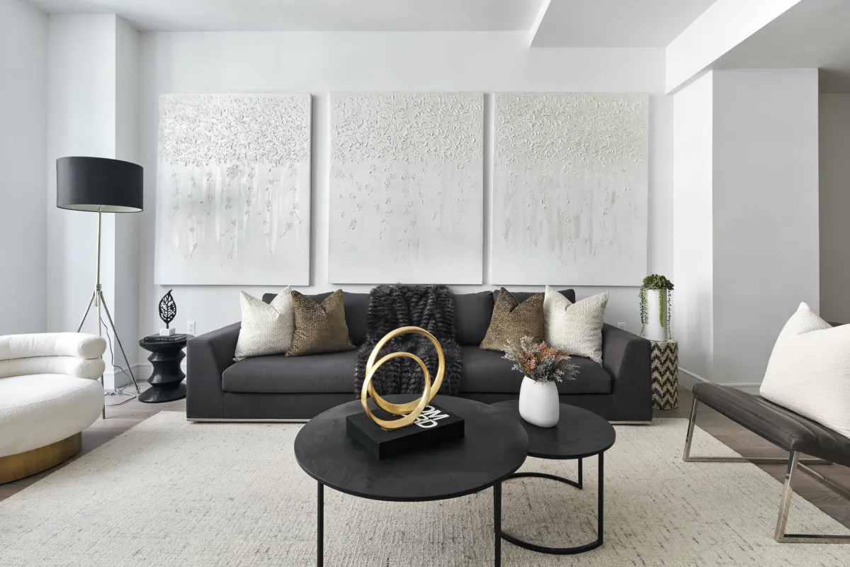 A black-and-white color scheme creates a crisp and clean modern vibe in this living space. (Handout/TNS)