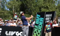 Cameron Smith Holds Slim First-Round Lead at LIV London