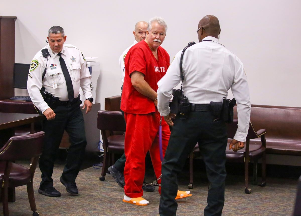 NextImg:Florida Judge to Murder Suspect on Run for 40 Years: 'You Knew You Were Running From Something'