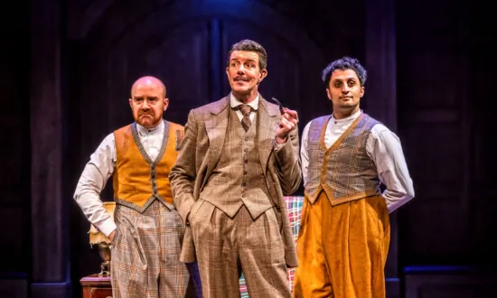 Theater Review: ‘The 39 Steps’: Full of Suspense and Laughs