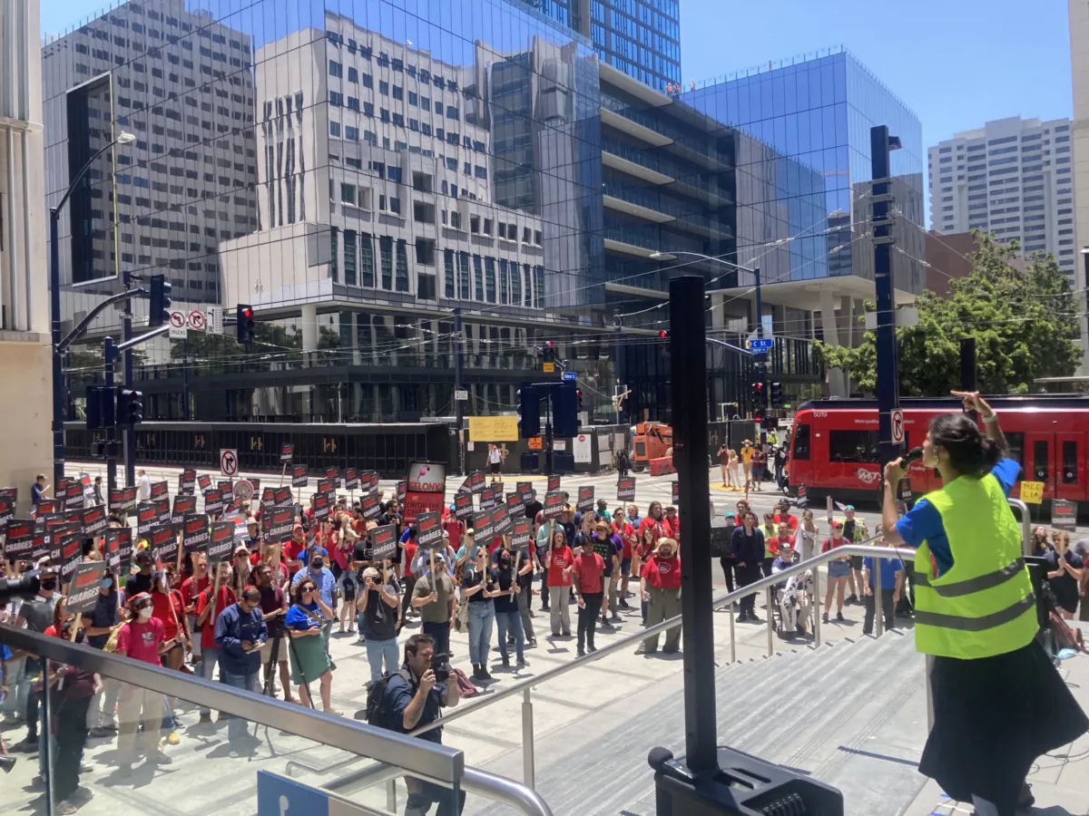 The arrests of three University of California–San Diego student workers accused of vandalizing campus property drew a crowd to the San Diego Central Courthouse in protest of potential criminal charges in San Diego on July 10, 2023. (Courtesy of Philip Zhu)