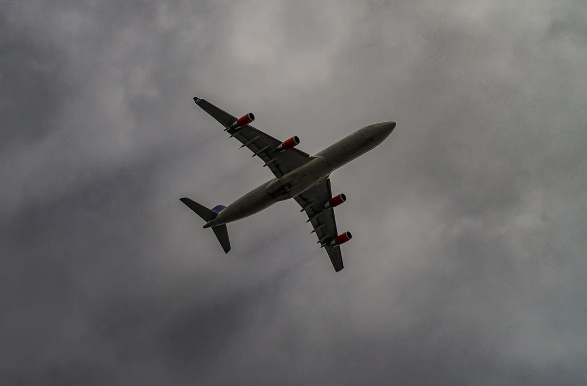 A plane ascends from Los Angeles International Airport (LAX) on Feb. 10, 2018. (John Fredricks/The Epoch Times)