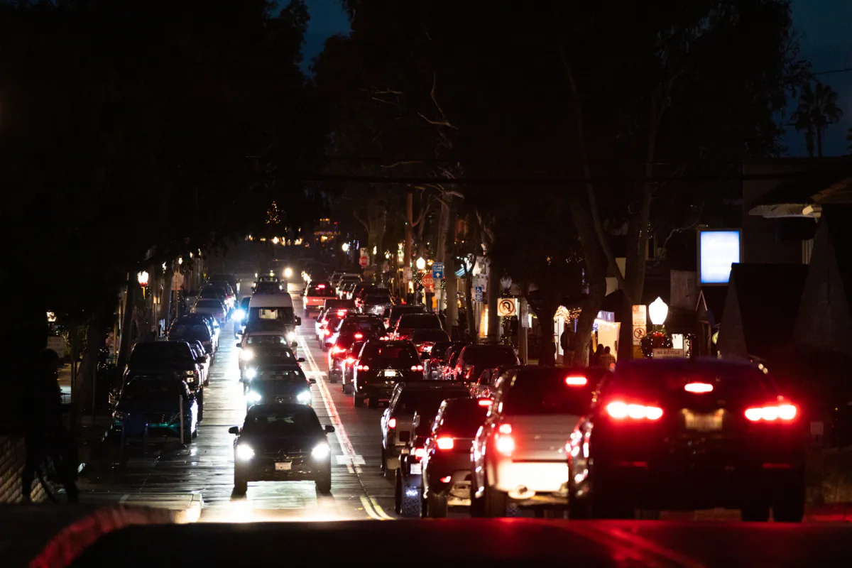 Late night traffic in a file photo. (John Fredricks/The Epoch Times)