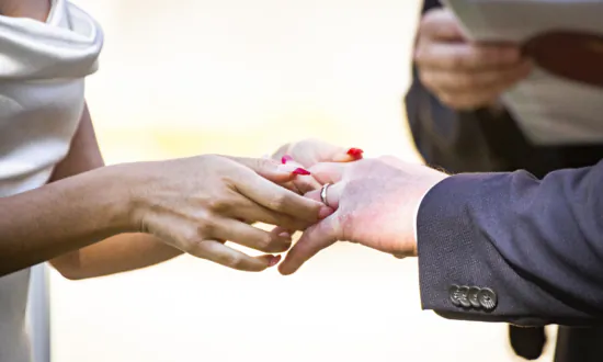 Online Ordination Company Gets Win Against Tennessee in Settlement