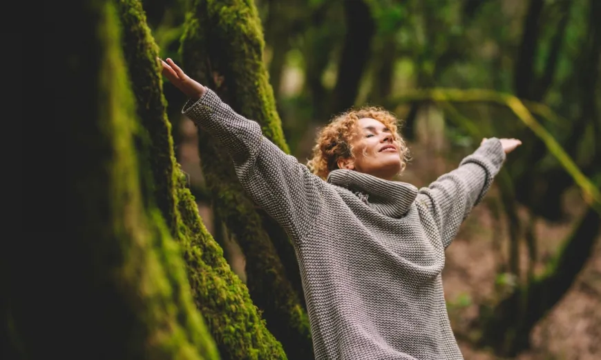 Spending time in nature has been proven to lower blood pressure and improve anxiety and depression. (simona pilolla 2/Shutterstock)